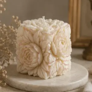 Chrysanthemum Cube Soy Wax Candle